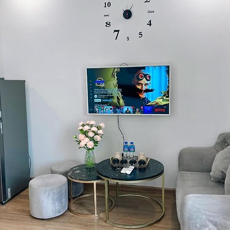 Rosee House -Luxury Apartment In Vinhomes Greenbay Hanoi Luaran gambar