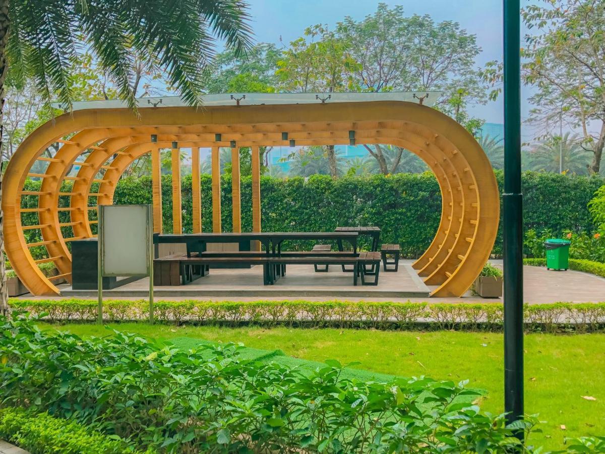 Rosee House -Luxury Apartment In Vinhomes Greenbay Hanoi Luaran gambar